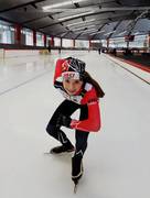 Jeannine Rosner wiederholt ihren Vorjahressieg und kann ihre Altersklasse beim Skatespecials Cup 2019 in Inzell erneut gewinnen.