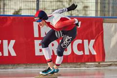 Bei den Frauen über 5.000 Meter sorgte die tschechische Grande-Dame der Langstrecke, die 17-fache Weltmeisterin und 3-fache Olympiasiegerin, Martina Sablikova in 7:16.33 Minuten für einen neuen Bahnrekord.